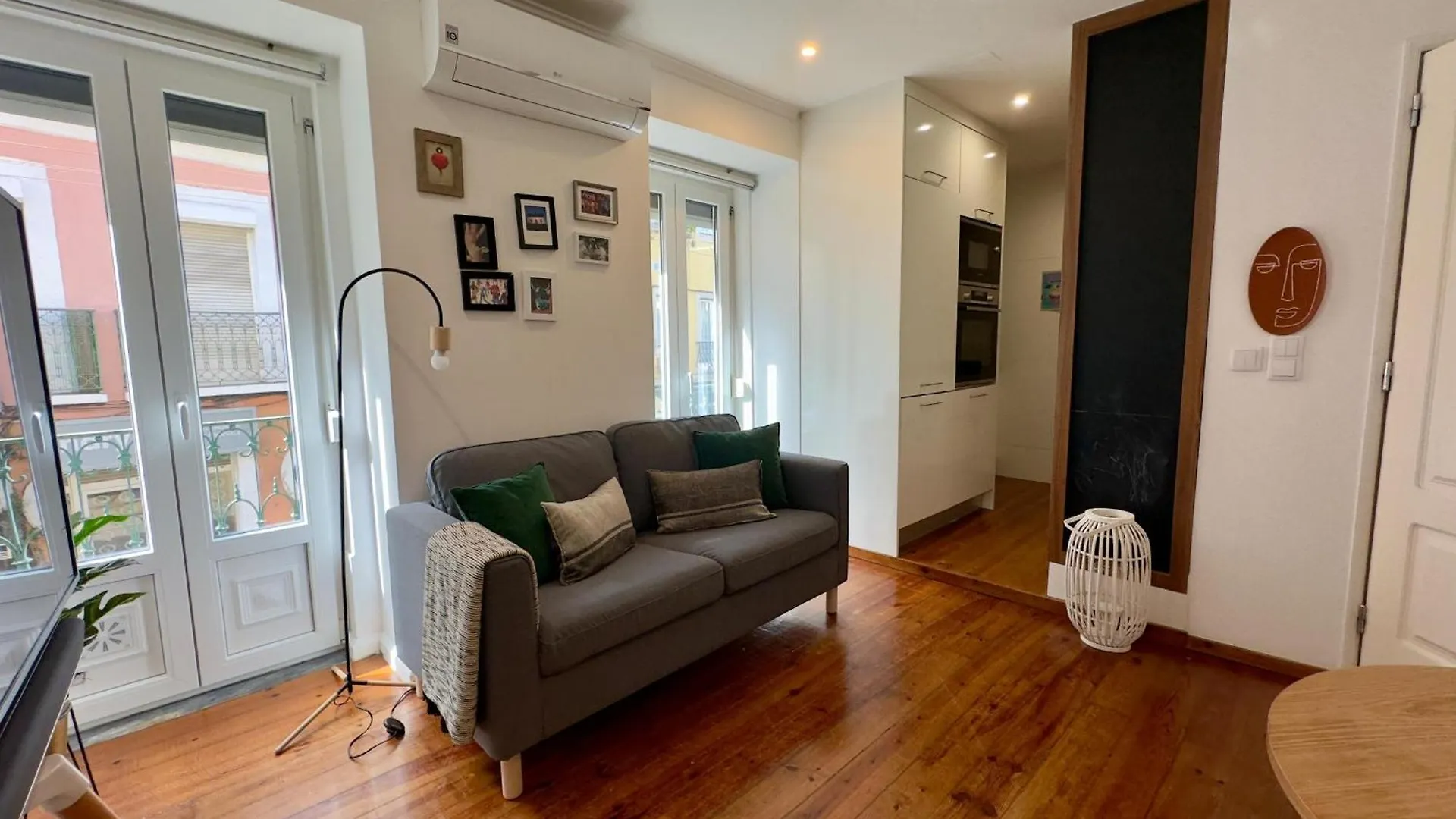 Great Lisbon Pad In Alcantara